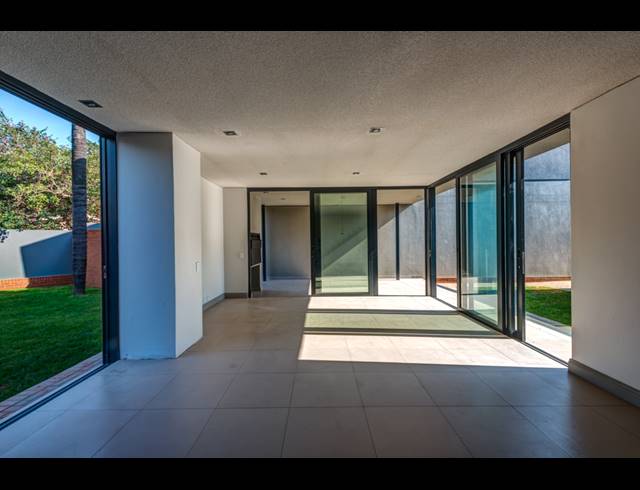4 BEDROOM CLUSTER TO LET IN WATERKLOOF RIDGE